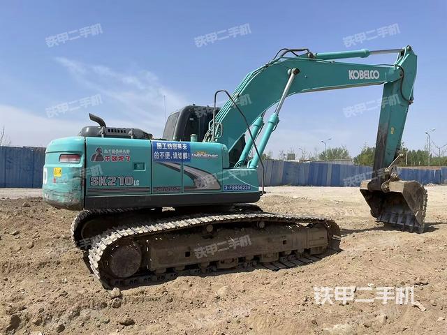 整機右后45°(整機外觀) 整機右后45°(整機外觀)
