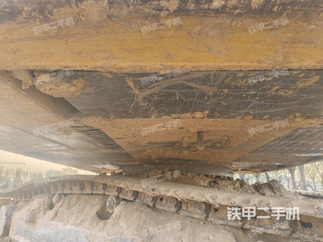 右側(cè)履帶整體（行走機(jī)構(gòu)）