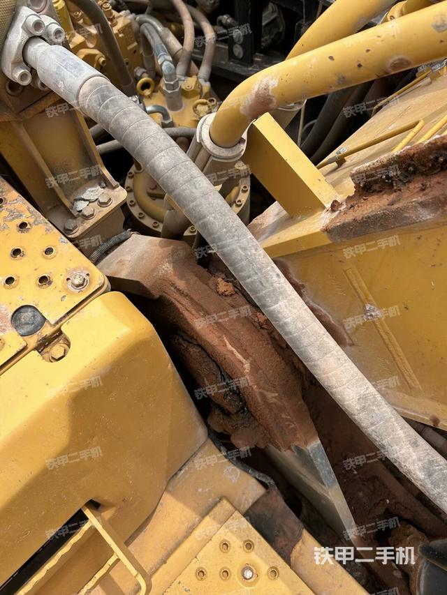 大臂根部?斜視（工作和回轉(zhuǎn)裝置）