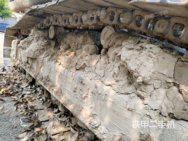 右驅(qū)動(dòng)輪(行走機(jī)構(gòu)) 右驅(qū)動(dòng)輪(行走機(jī)構(gòu))