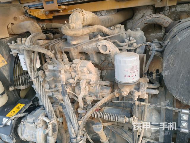 發(fā)動(dòng)機(jī)室（上車部件）