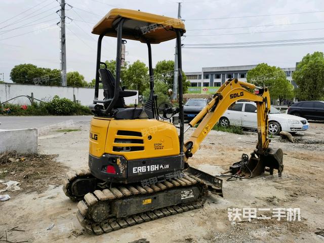 整機(jī)右后45°(整機(jī)外觀) 整機(jī)右后45°(整機(jī)外觀)