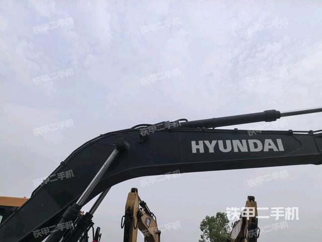 大臂整体 右侧（工作和回转装置）