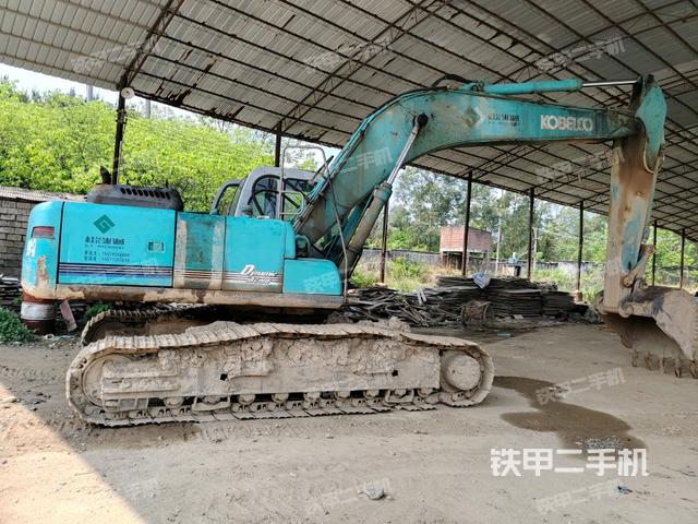 右后45(整機(jī)外觀) 右后45(整機(jī)外觀)