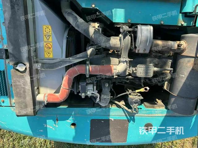 發(fā)動(dòng)機(jī)整體俯視(整機(jī)外觀) 發(fā)動(dòng)機(jī)整體俯視(整機(jī)外觀)