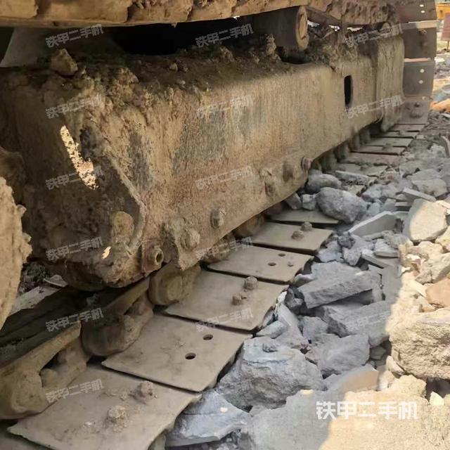 單側(cè)履帶整體（整機外觀）