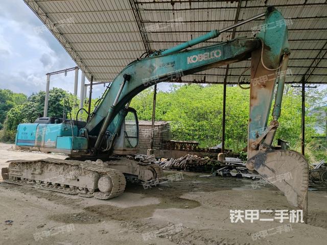 右前45(整機(jī)外觀) 右前45(整機(jī)外觀)