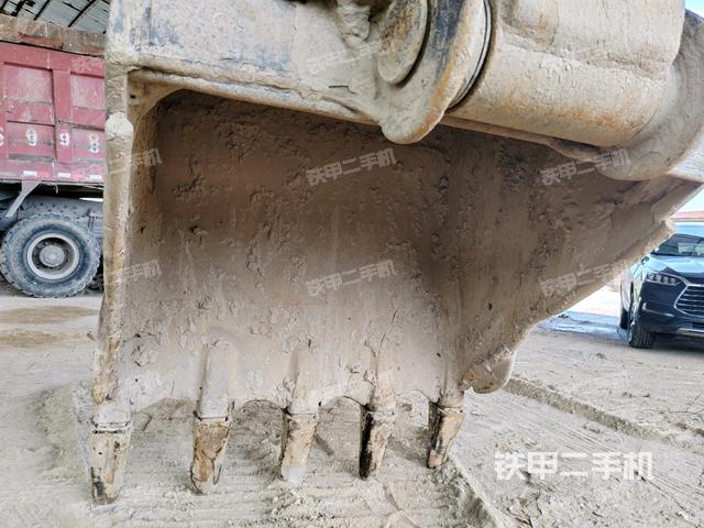 鏟斗45度(工作和回轉(zhuǎn)裝置) 鏟斗45度(工作和回轉(zhuǎn)裝置)