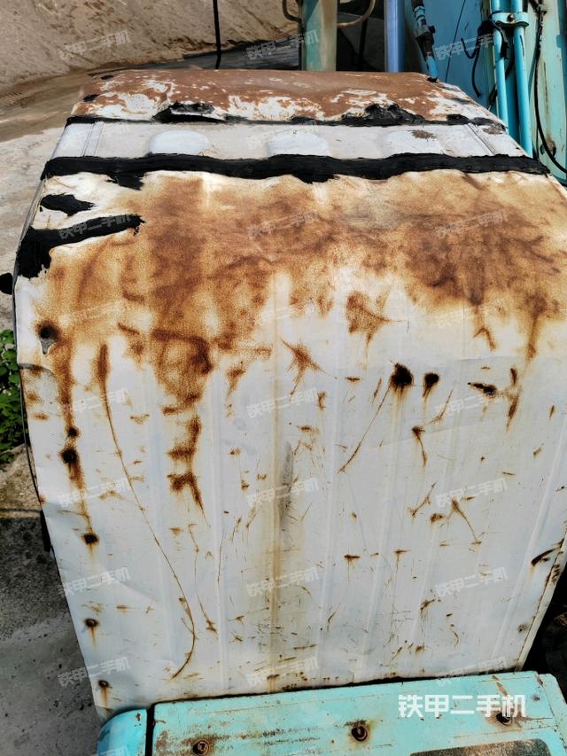 駕駛室頂部俯視(上車(chē)部件) 駕駛室頂部俯視(上車(chē)部件)