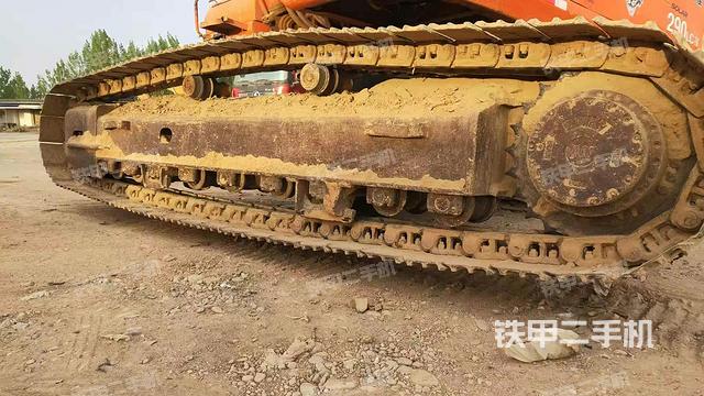 单侧履带整体（整机外观）