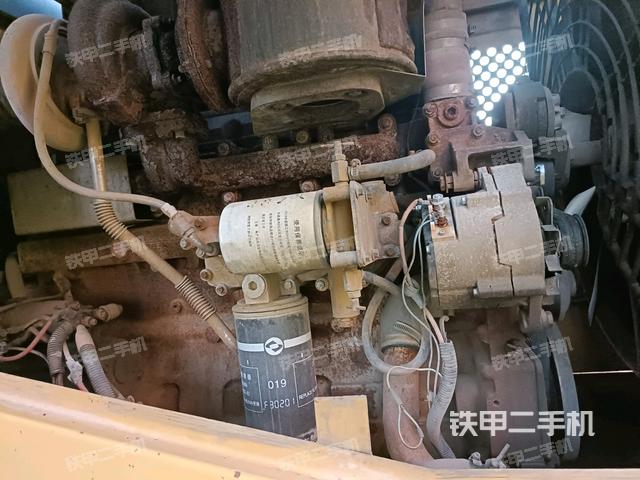 發(fā)動機右側(cè)(整機外觀及大件) 發(fā)動機右側(cè)(整機外觀及大件)