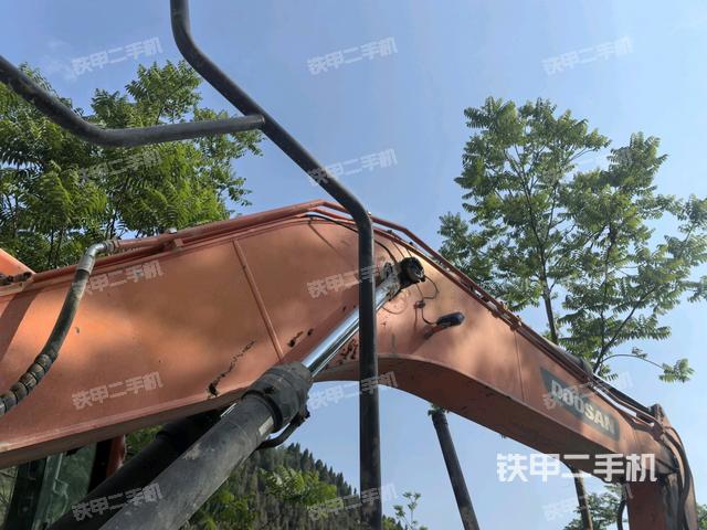 大臂整體?右側(cè)（工作和回轉(zhuǎn)裝置）