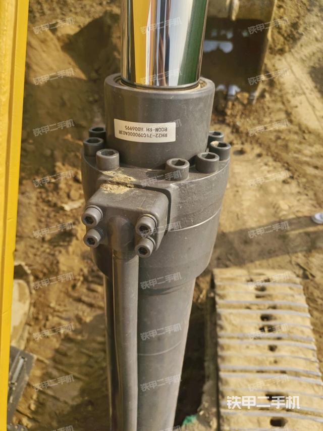 大臂油缸整體?豎拍（工作和回轉(zhuǎn)裝置）