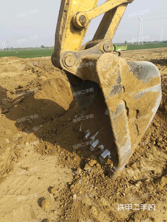 鏟斗右后整體（工作和回轉(zhuǎn)裝置）