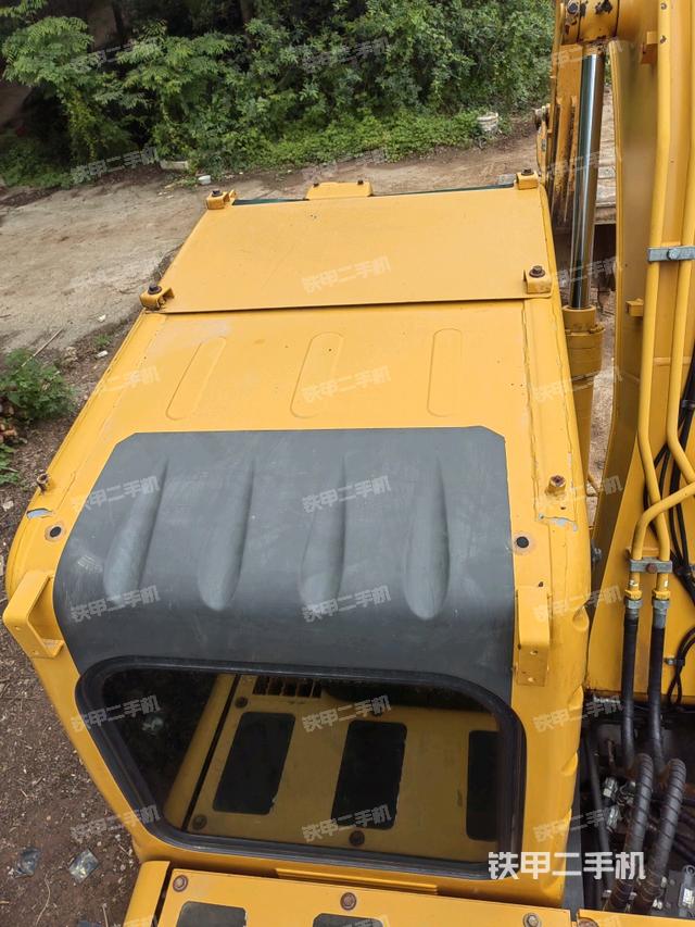 駕駛室頂部（整機(jī)外觀）