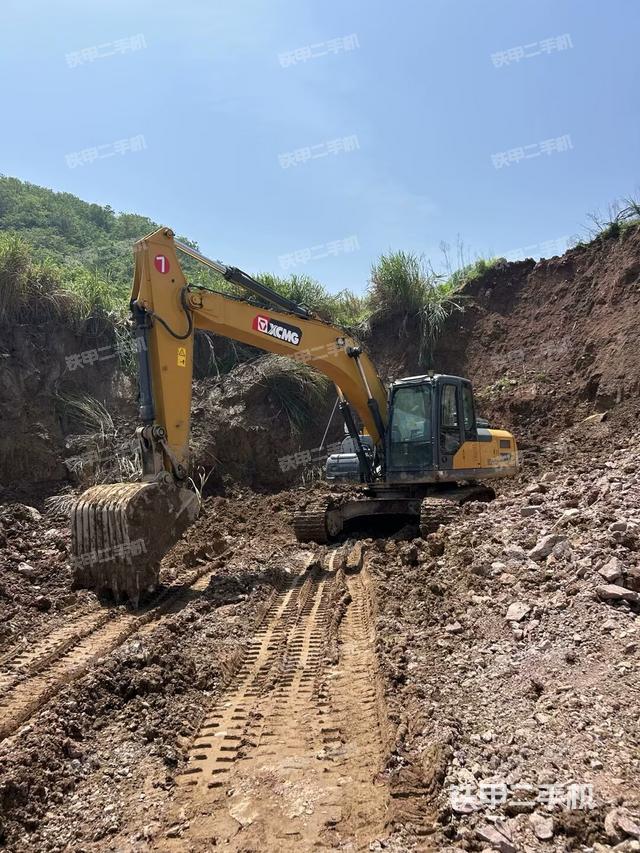 左后45(整機(jī)外觀(guān)) 左后45(整機(jī)外觀(guān))