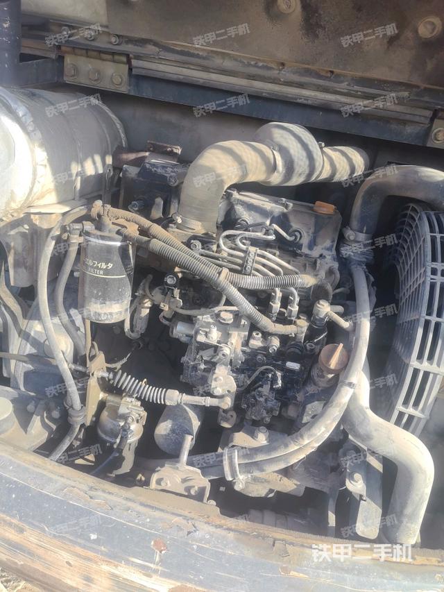 发动机室（上车部件）