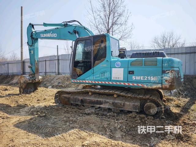 整機(jī)右后45°(整機(jī)外觀) 整機(jī)右后45°(整機(jī)外觀)
