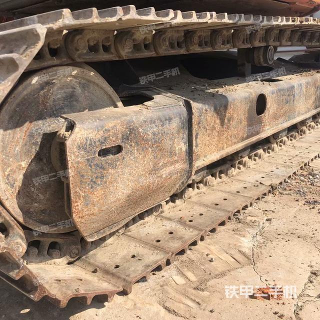 单侧履带整体（整机外观）