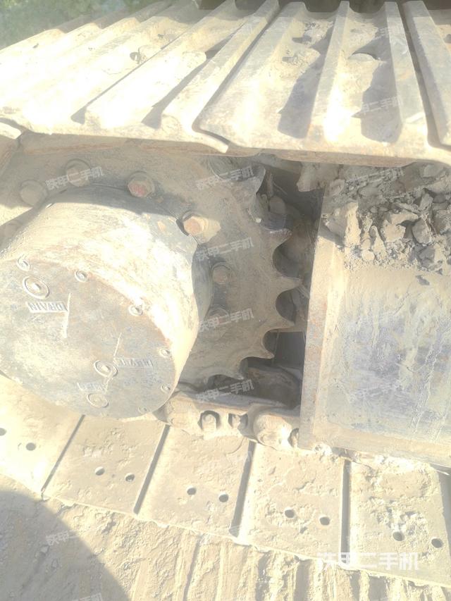 右驅(qū)動(dòng)輪（行走機(jī)構(gòu)）