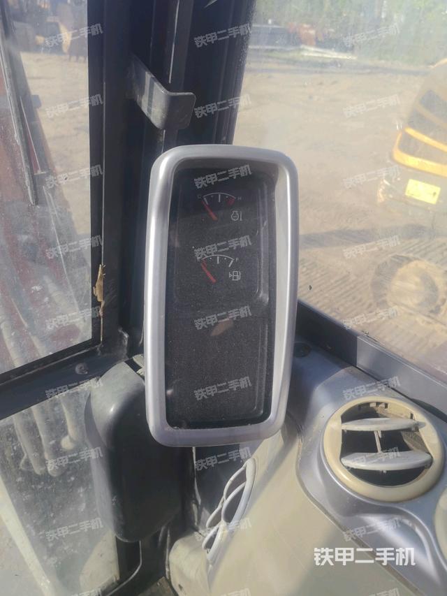 显示屏 （驾驶室部分）