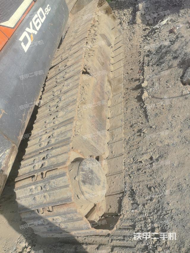 右侧履带整体 （行走机构）