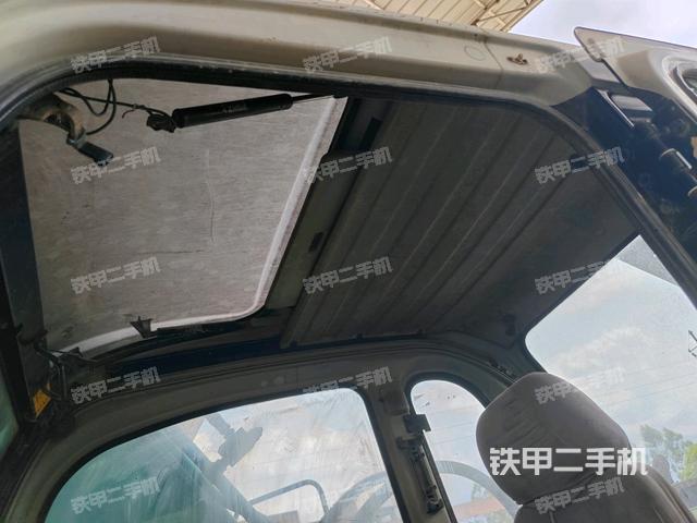 頂棚整體(駕駛室部分) 頂棚整體(駕駛室部分)