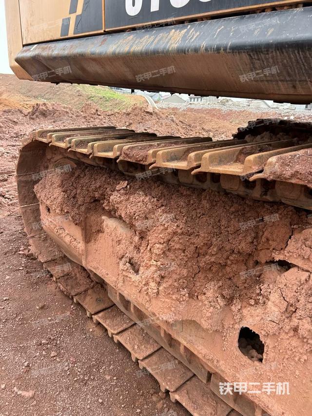 左側(cè)行走馬達(dá)蓋板（行走機(jī)構(gòu)）