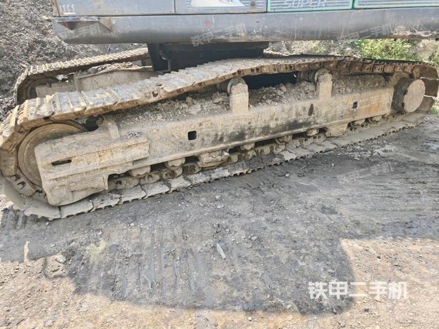 左侧履带整体 （行走机构）