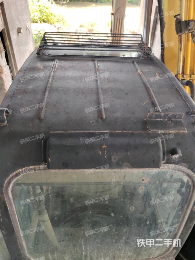 駕駛室頂部俯視（上車部件）