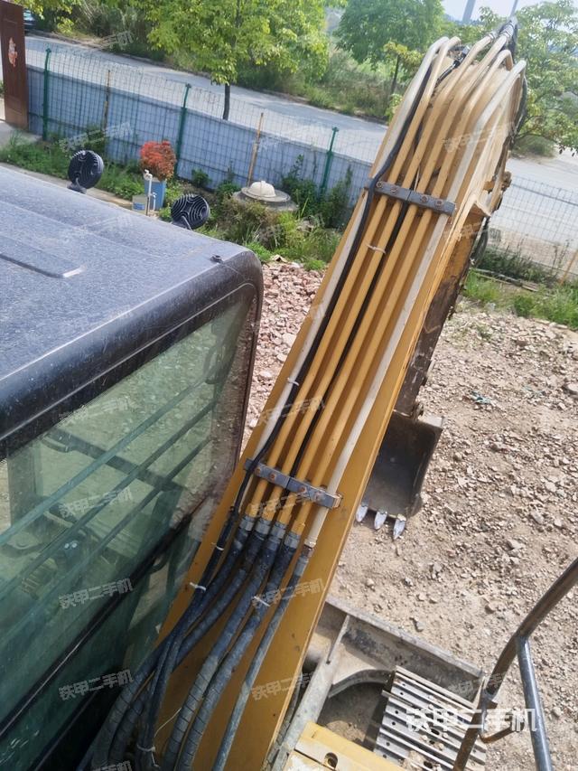 大臂背部俯視（工作和回轉裝置）