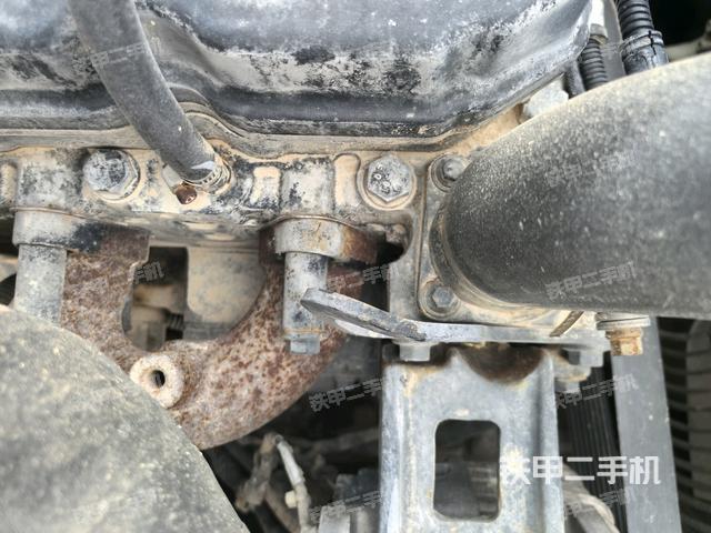 气门室盖螺丝特写（上车部件）