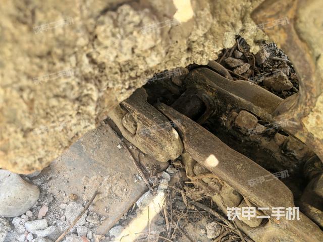 右導(dǎo)向輪（行走機(jī)構(gòu)）