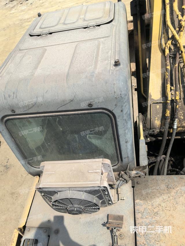 駕駛室頂部俯視（上車部件）