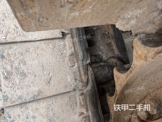 右侧行走马达盖板（行走机构）