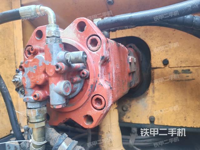 液壓泵斜45?左(大件艙室) 液壓泵斜45?左(大件艙室)