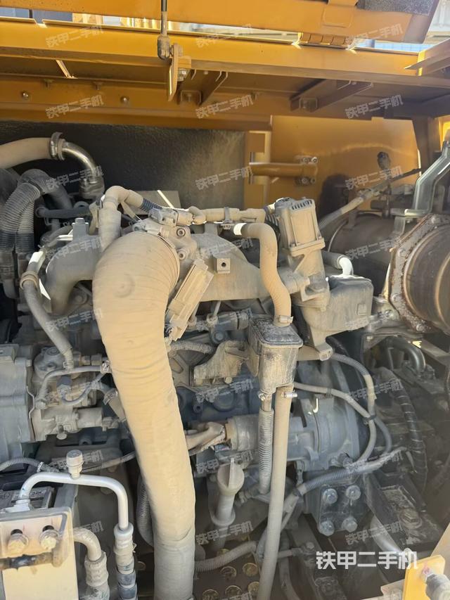 發(fā)動(dòng)機(jī)整體俯視（整機(jī)外觀）