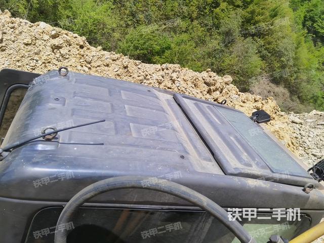 駕駛室頂部俯視（上車部件）