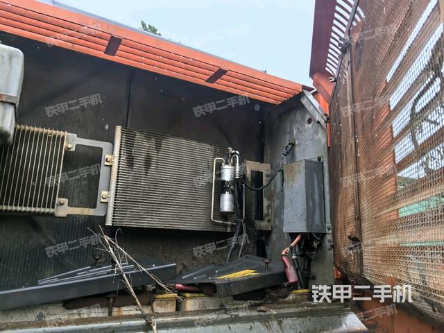 散熱器正面（大件艙室）