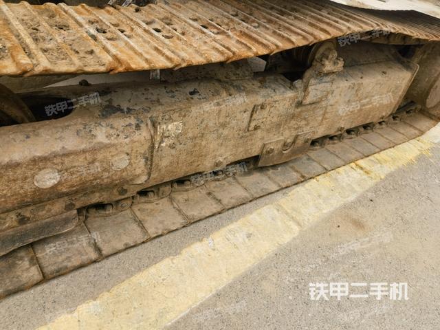 單側(cè)履帶整體（整機(jī)外觀）