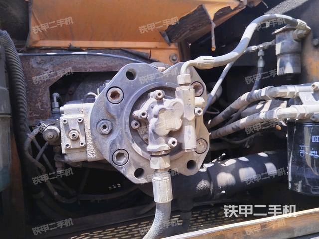 液壓泵斜45?右（大件艙室）