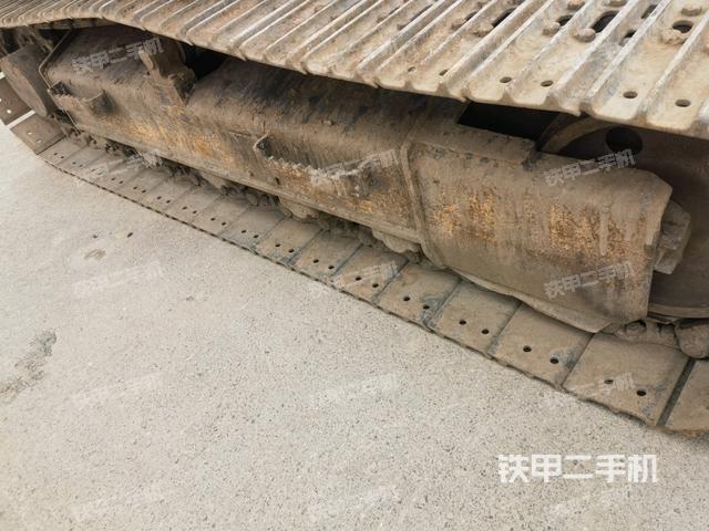 單側(cè)履帶整體（整機(jī)外觀）