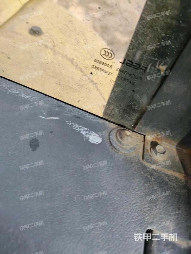 后窗玻璃角標(biāo)（駕駛室部分）