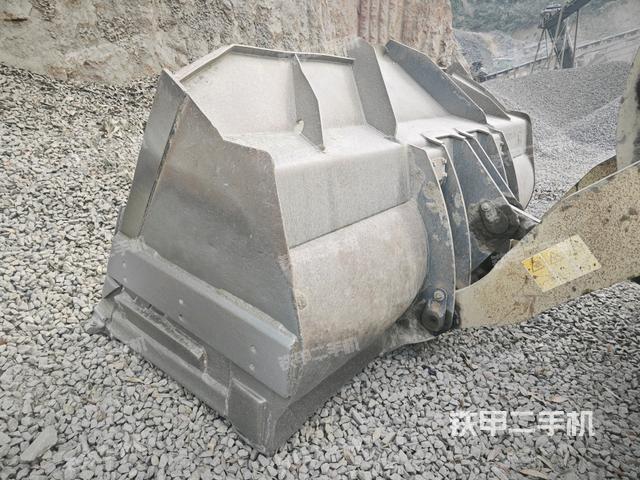 鏟斗前45°(工作裝置) 鏟斗前45°(工作裝置)