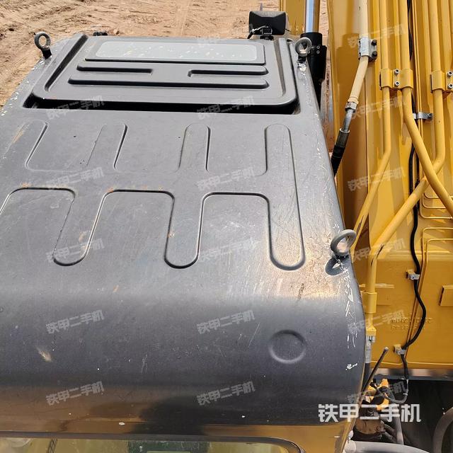 駕駛室頂部俯視（上車部件）