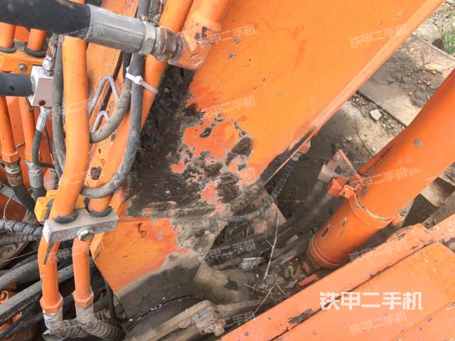 大臂根部?斜視(工作和回轉(zhuǎn)裝置) 大臂根部?斜視(工作和回轉(zhuǎn)裝置)