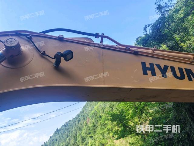 大臂油缸整體?豎拍(工作和回轉(zhuǎn)裝置) 大臂油缸整體?豎拍(工作和回轉(zhuǎn)裝置)