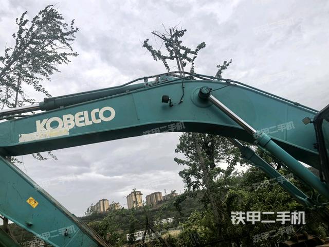 大臂整體?右側(工作和回轉裝置) 大臂整體?右側(工作和回轉裝置)