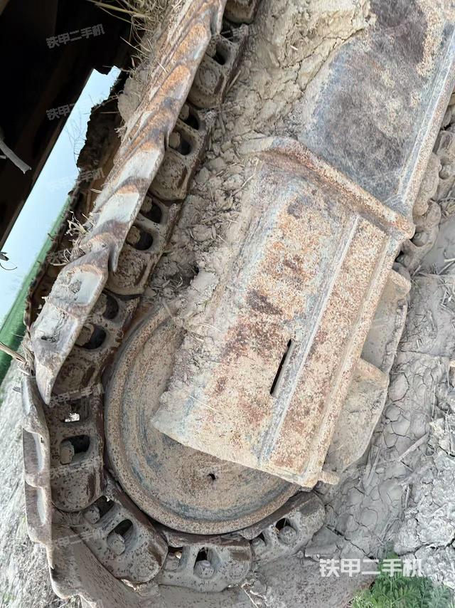 單側(cè)履帶整體（整機(jī)外觀）