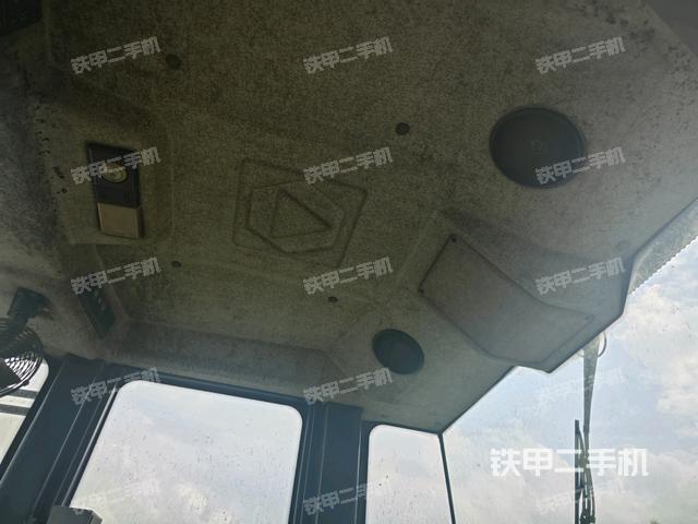 駕駛室頂部 外(駕駛室部分) 駕駛室頂部 外(駕駛室部分)